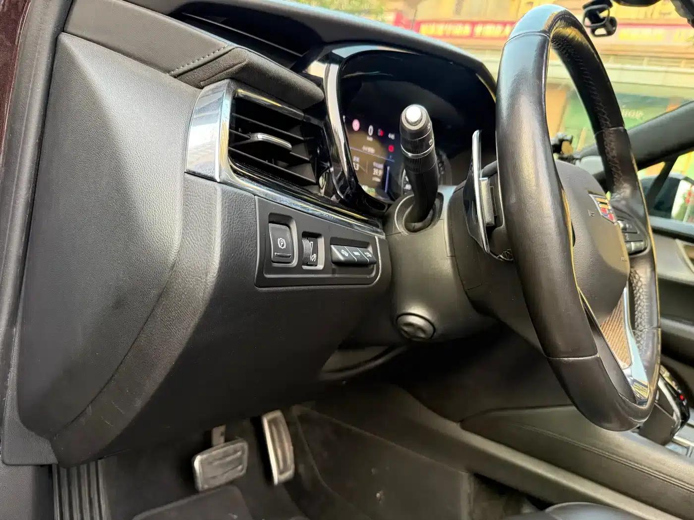 2020 Cadillac XT6 28T Six-Seat AWD Platinum Sport Edition — миниатюра 12