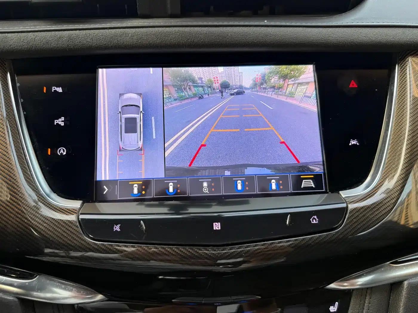 2020 Cadillac XT6 28T Six-Seat AWD Platinum Sport Edition — миниатюра 17