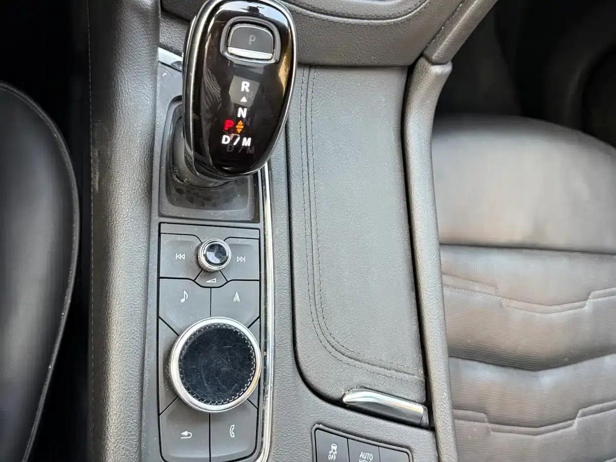 2020 Cadillac XT6 28T Six-Seat AWD Platinum Sport Edition — миниатюра 22