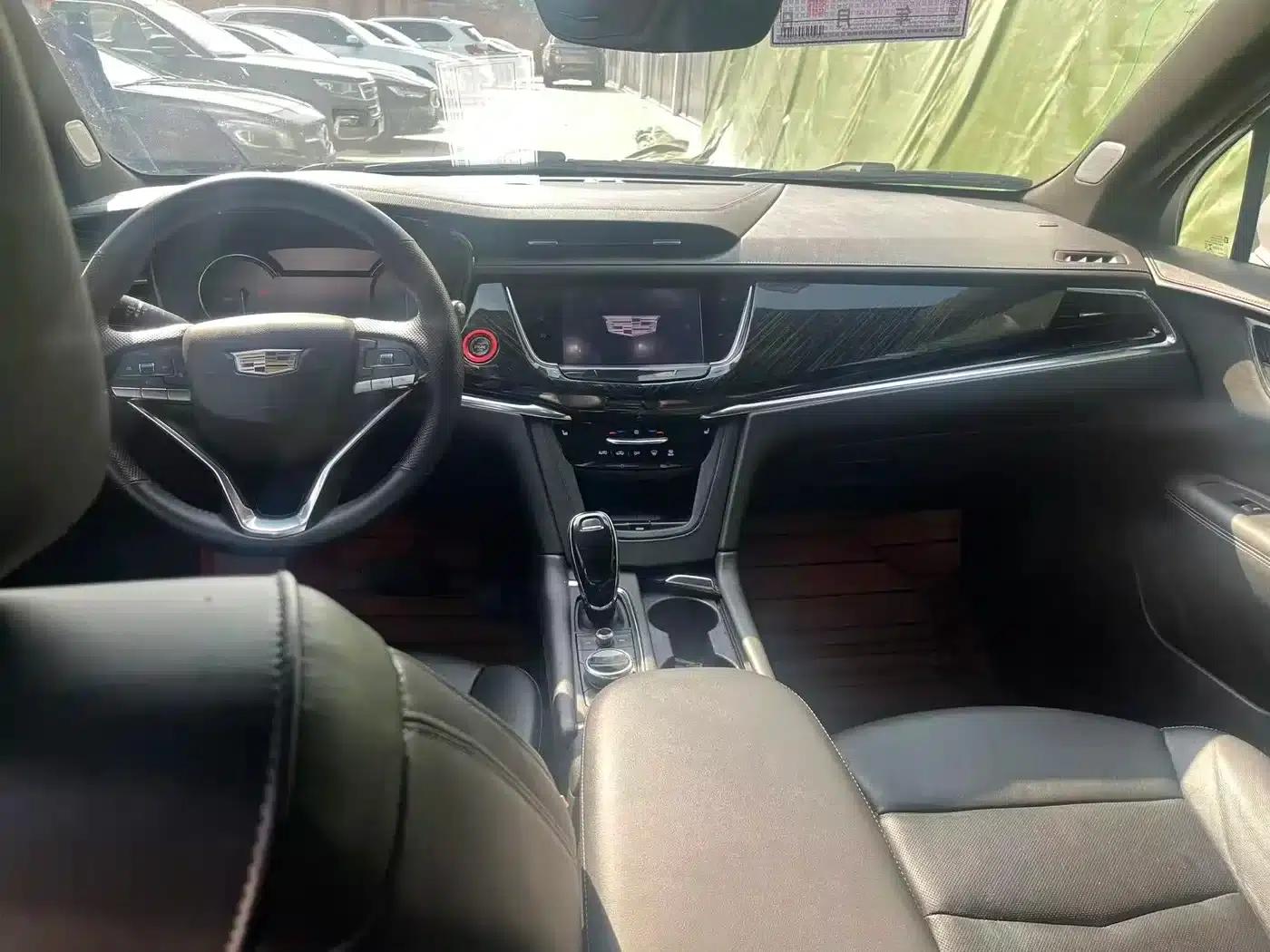 2020 Cadillac XT6 28T Six-Seat AWD Luxury — миниатюра 13