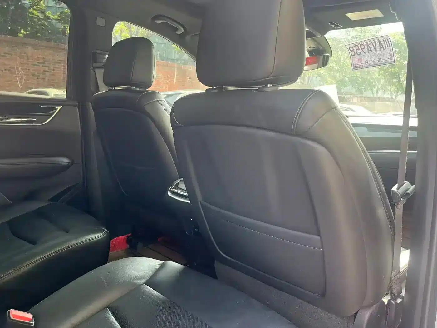 2020 Cadillac XT6 28T Six-Seat AWD Luxury — миниатюра 14