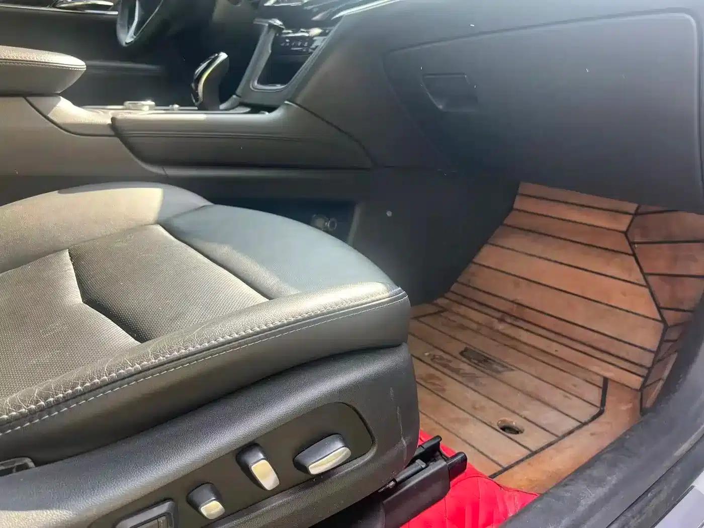 2020 Cadillac XT6 28T Six-Seat AWD Luxury — миниатюра 15