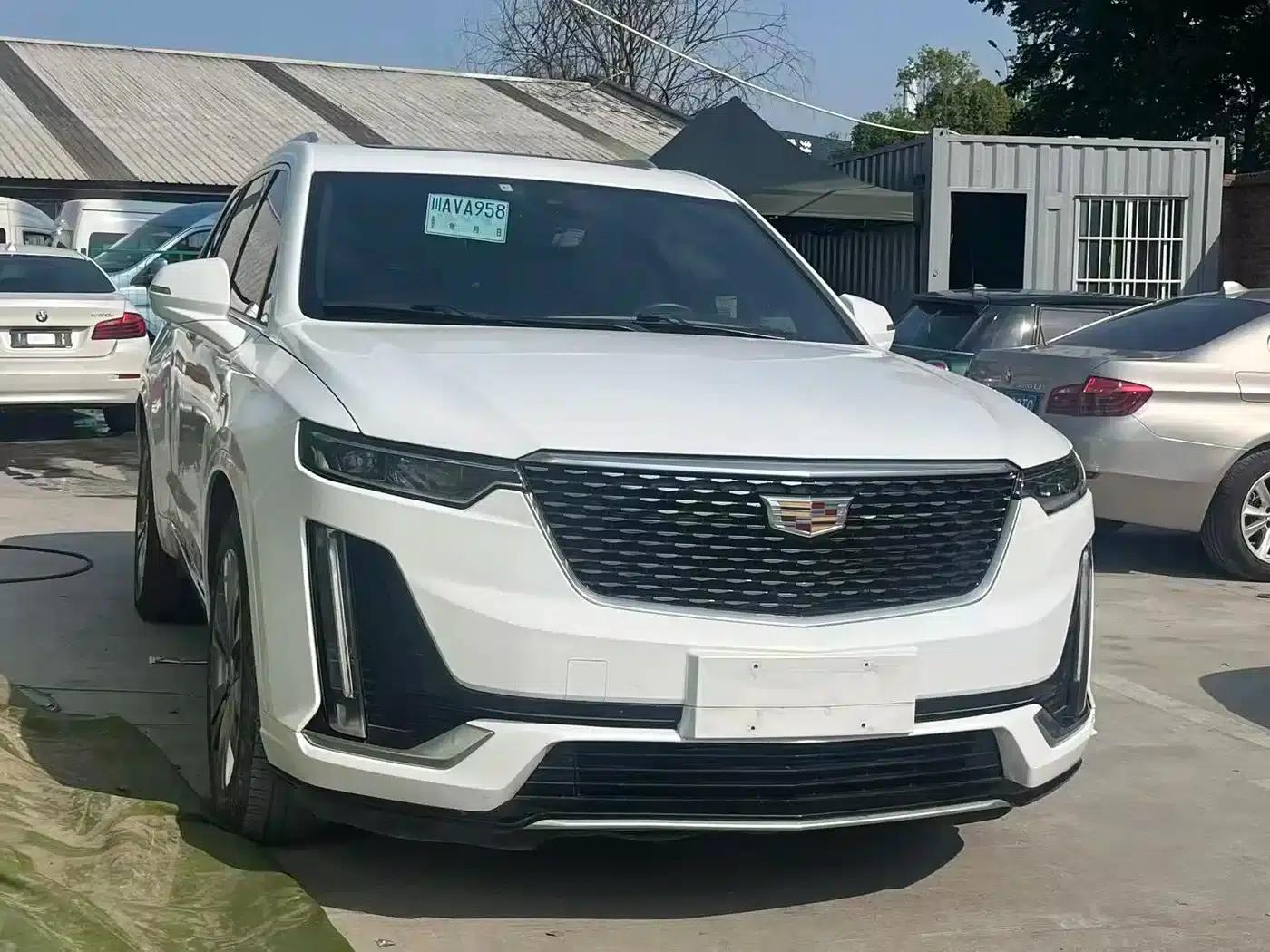 2020 Cadillac XT6 28T Six-Seat AWD Luxury — миниатюра 3