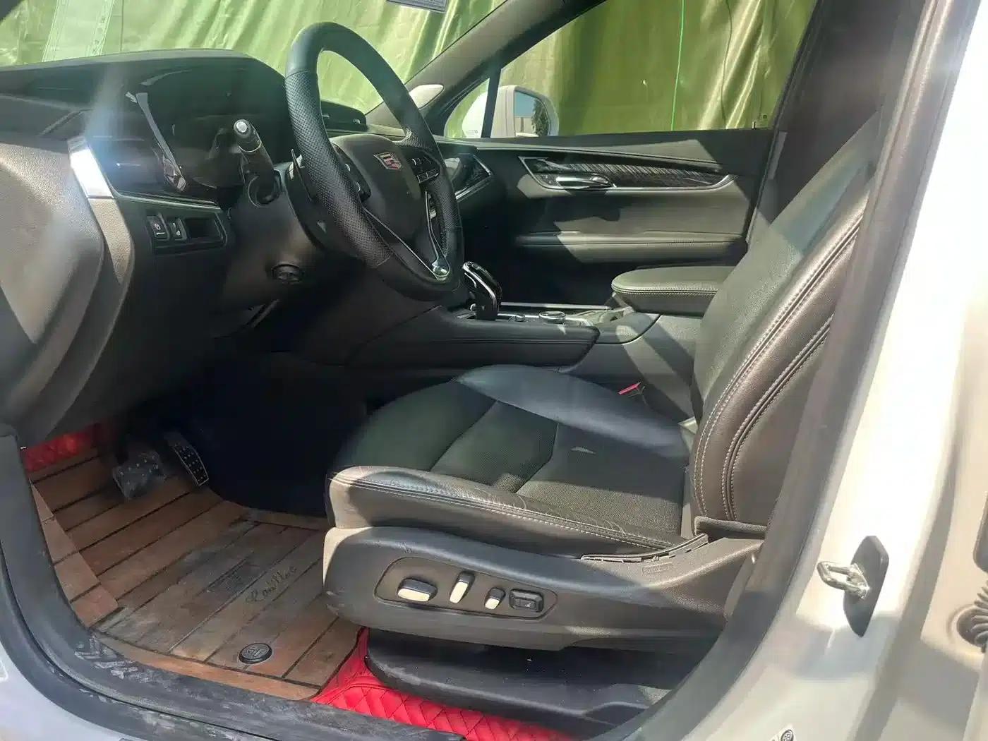 2020 Cadillac XT6 28T Six-Seat AWD Luxury — миниатюра 6