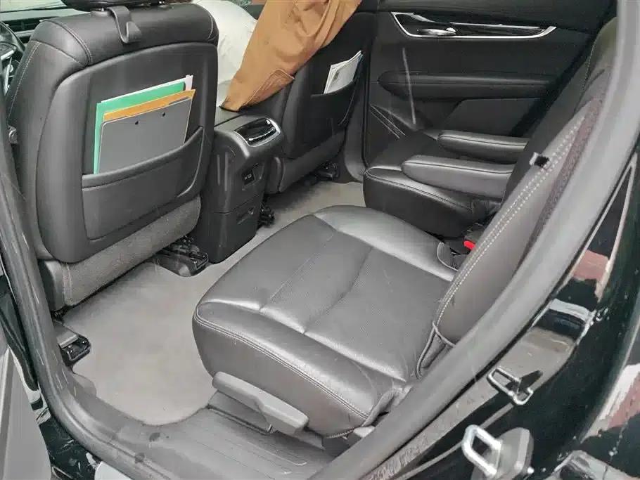 2020 Cadillac XT6 28T Six-Seat AWD Luxury — миниатюра 11