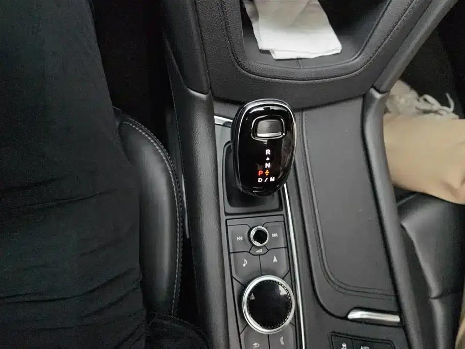 2020 Cadillac XT6 28T Six-Seat AWD Luxury — миниатюра 16