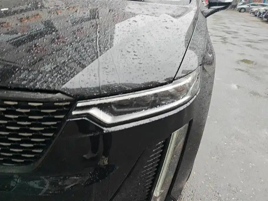 2020 Cadillac XT6 28T Six-Seat AWD Luxury — миниатюра 5
