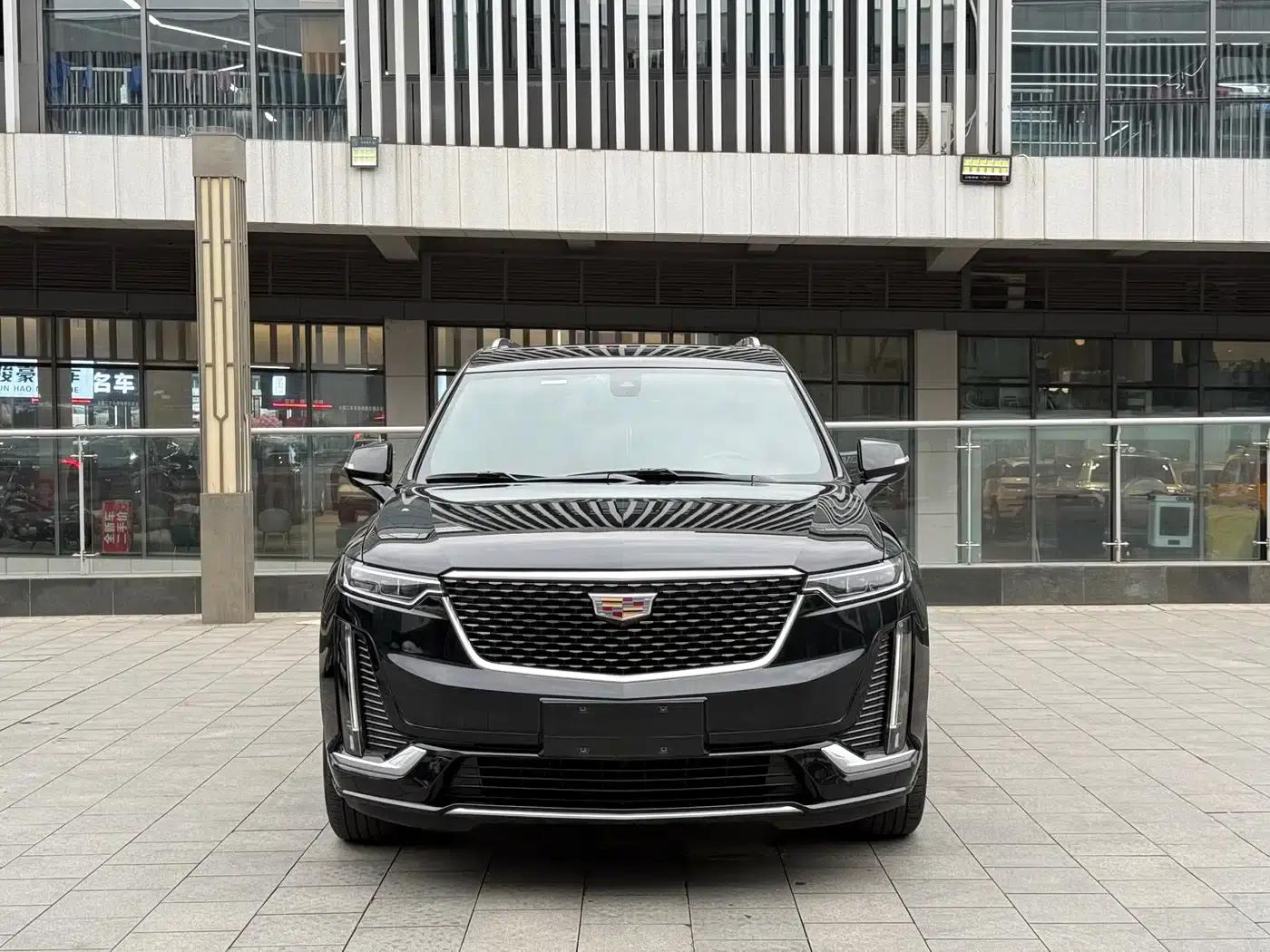 Cadillac XT6 2022 2.0T Six-Seat AWD Luxury — миниатюра 2