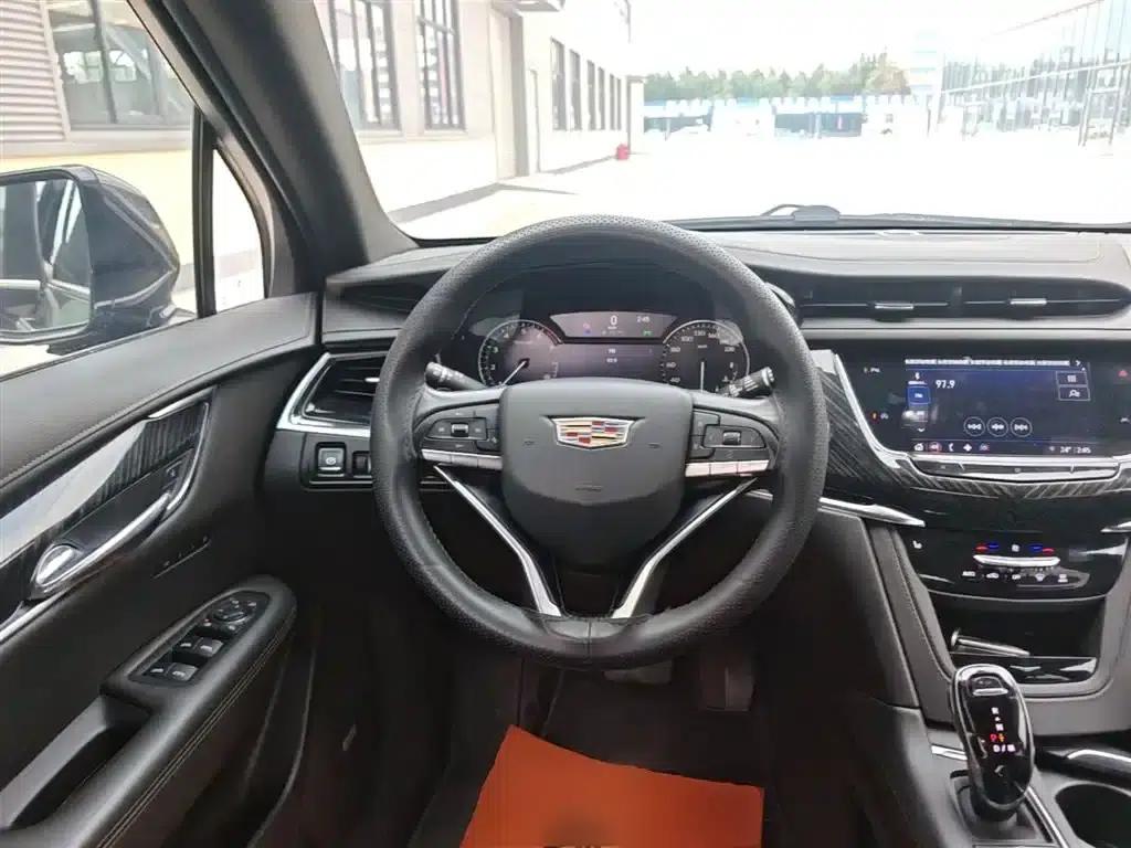 Cadillac XT6 2021 2.0T Six-Seat Two-Wheel Drive Luxury — миниатюра 11