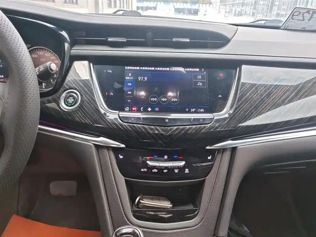 Cadillac XT6 2021 2.0T Six-Seat Two-Wheel Drive Luxury — миниатюра 13
