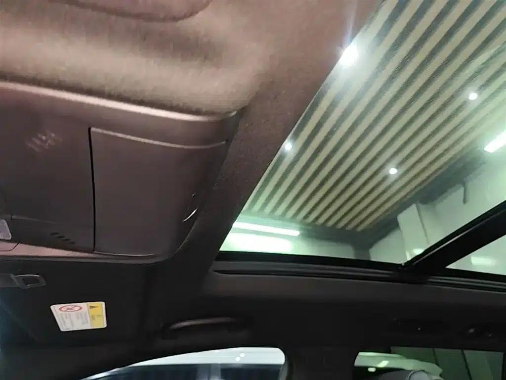 Cadillac XT6 2022 2.0T Six-Seat AWD Premium — миниатюра 18