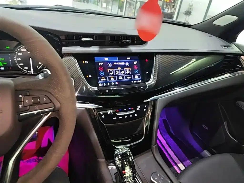 Cadillac XT6 2022 2.0T Six-Seat AWD Premium — миниатюра 10