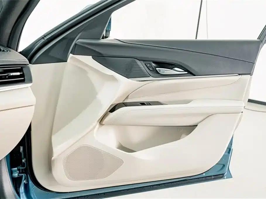 2023 Cadillac CT4 25T Fashion Edition — миниатюра 13