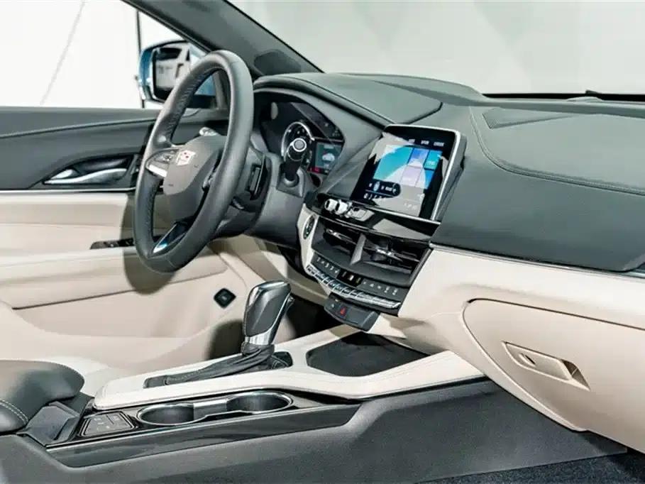 2023 Cadillac CT4 25T Fashion Edition — миниатюра 17