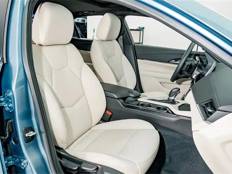 2023 Cadillac CT4 25T Fashion Edition — миниатюра 18