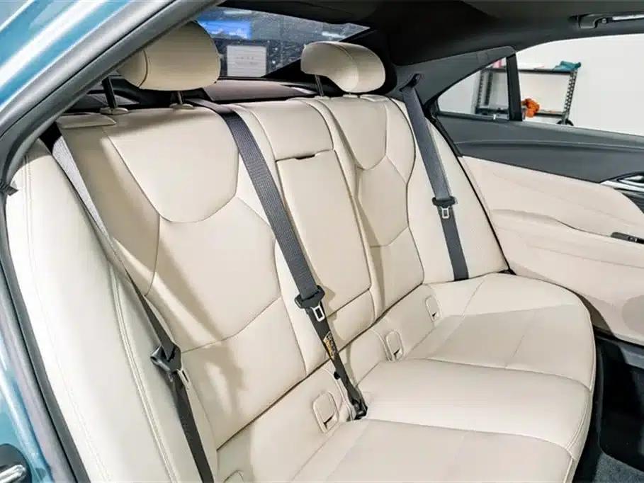 2023 Cadillac CT4 25T Fashion Edition — миниатюра 21