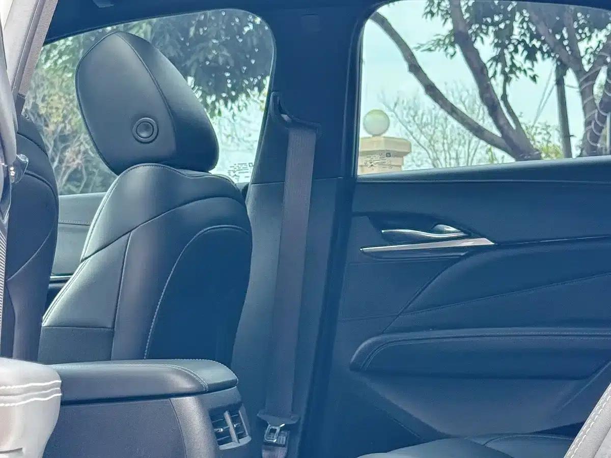 2021 Cadillac CT4 28T Luxury — миниатюра 13
