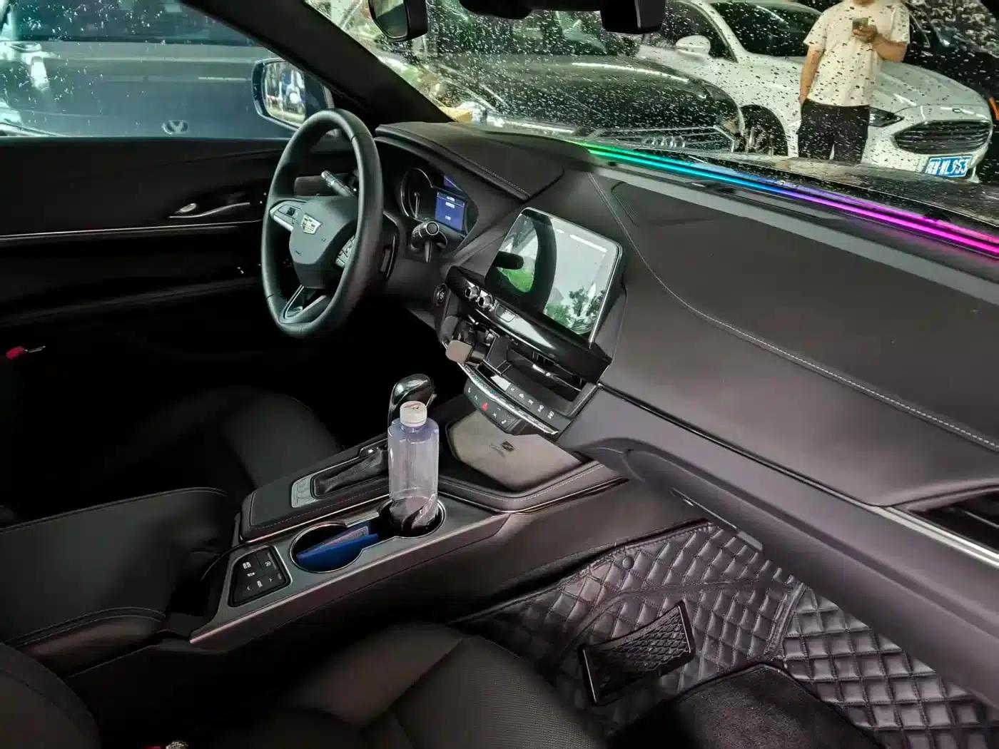 2023 Cadillac CT4 28T Premium — миниатюра 6