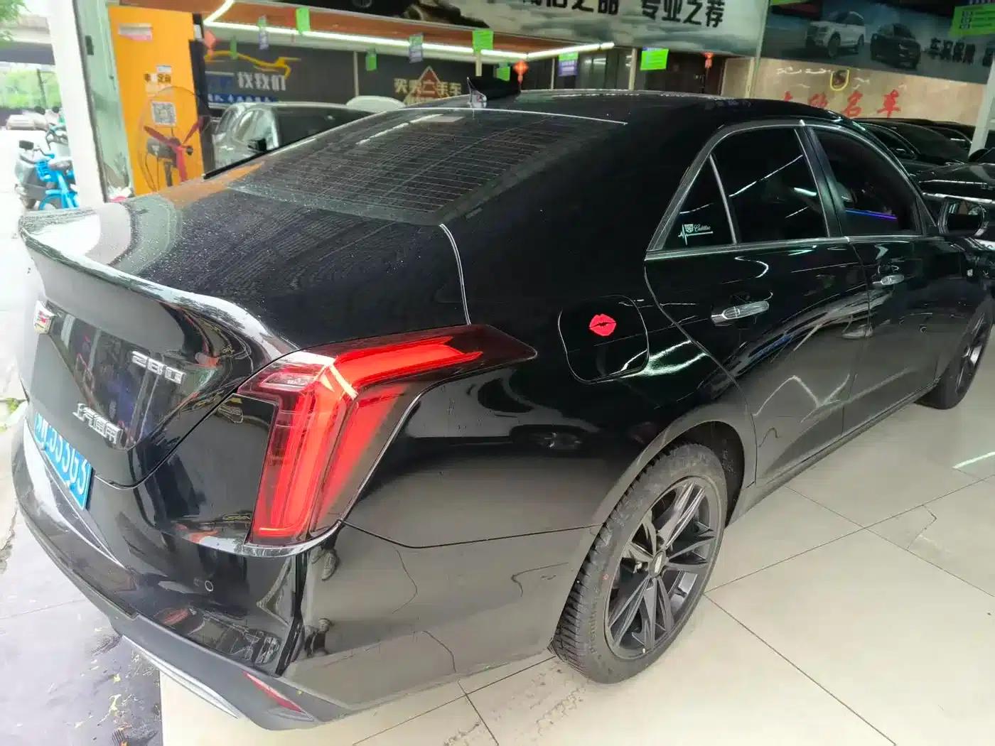 2023 Cadillac CT4 28T Premium — миниатюра 10