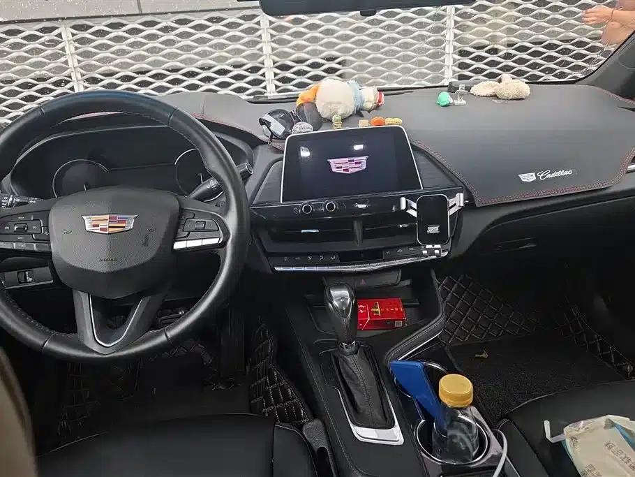 2023 Cadillac CT4 25T Fashion Edition — миниатюра 12