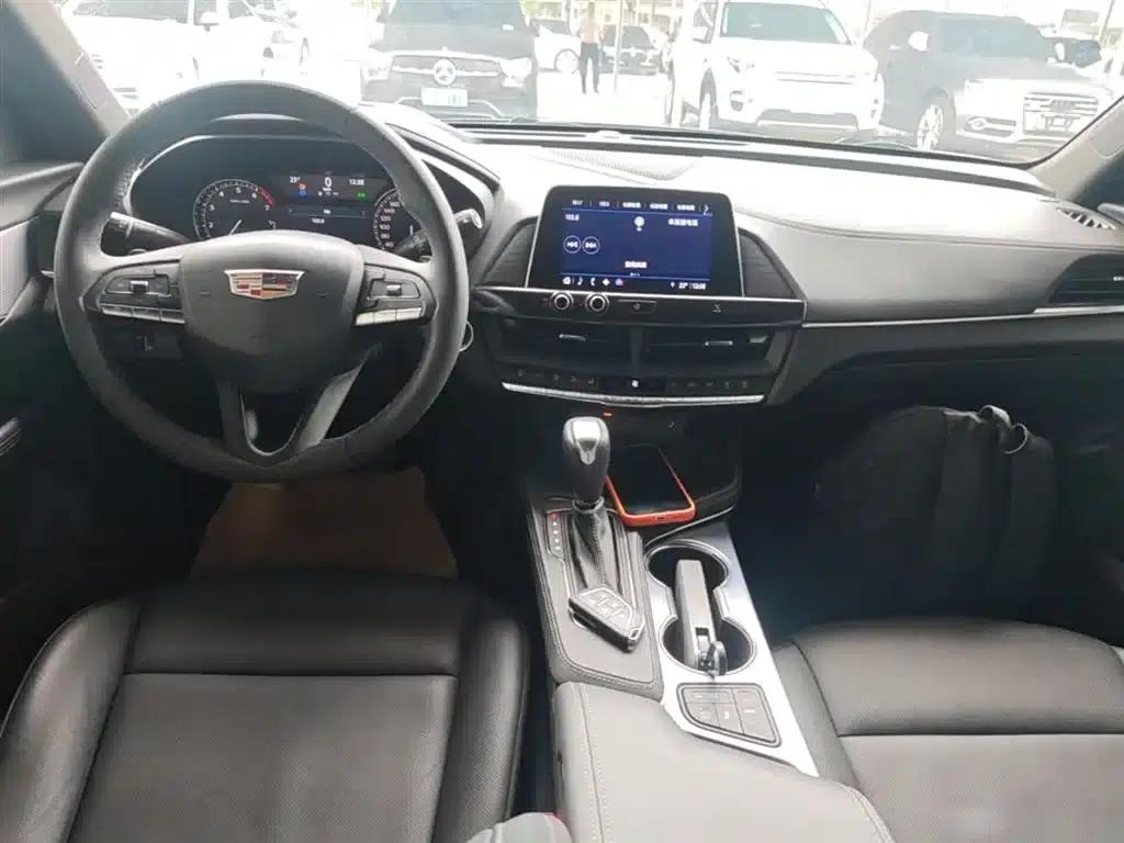 2021 Cadillac CT4 28T Luxury — миниатюра 10