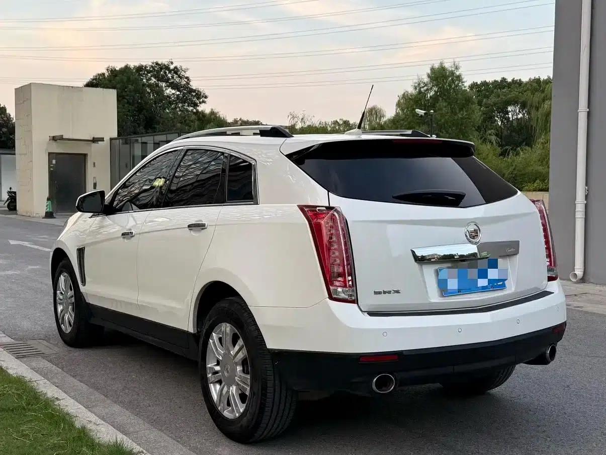 2013 Cadillac SRX 3.0L Elite — миниатюра 5