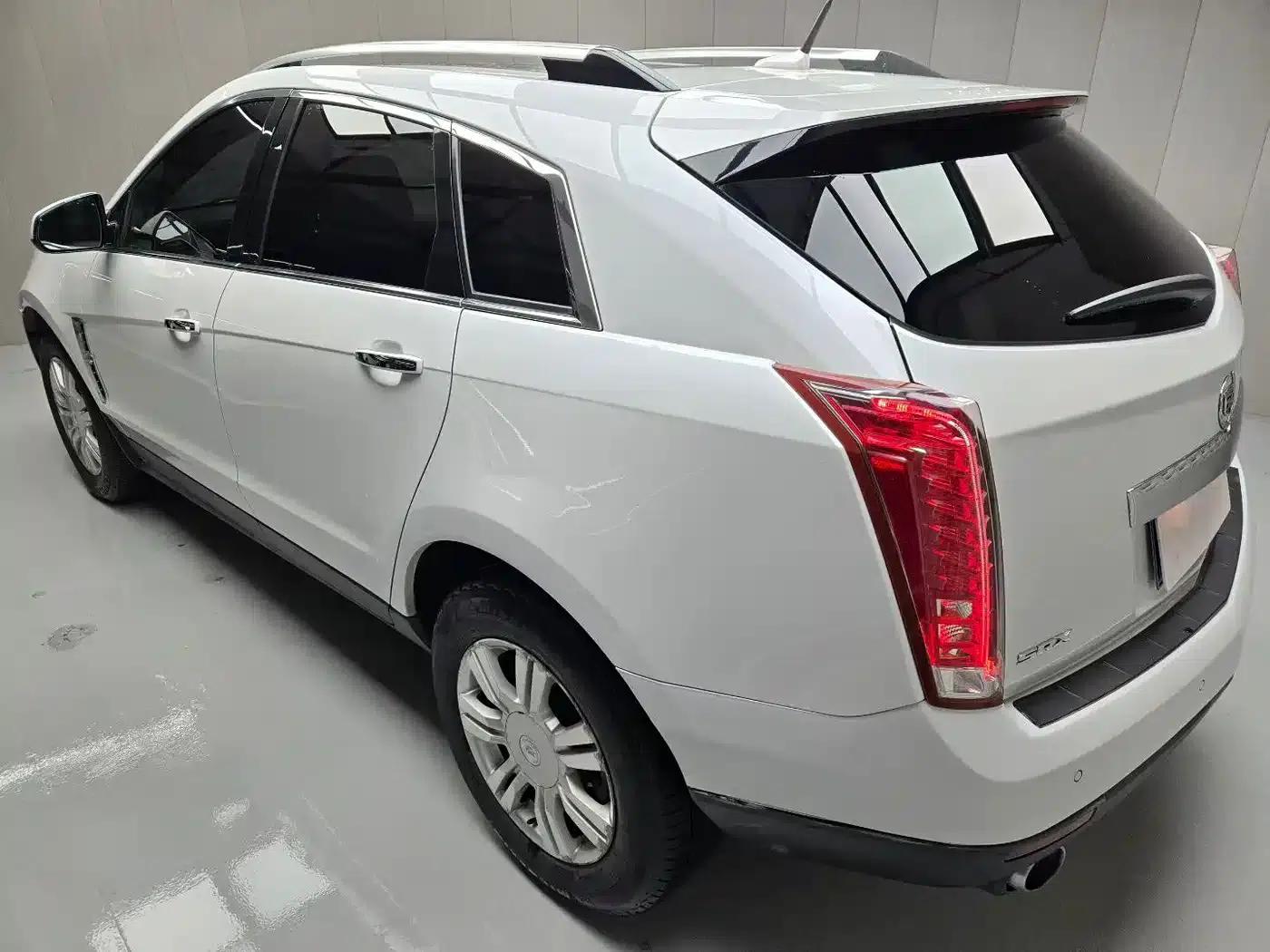 2012 Cadillac SRX 3.0L Luxury — миниатюра 3