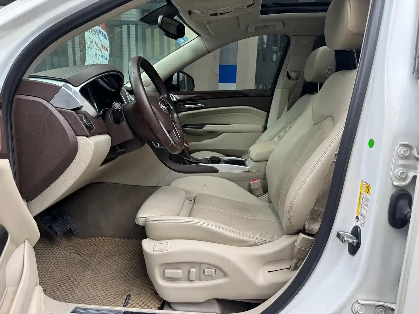 2013 Cadillac SRX 3.0L Elite — миниатюра 8