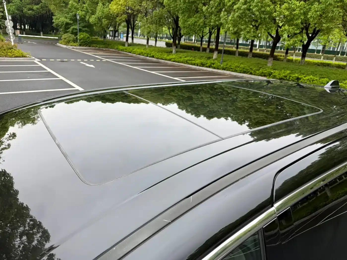 2017 Imported Grand Voyager 3.6L Premium Edition — миниатюра 23