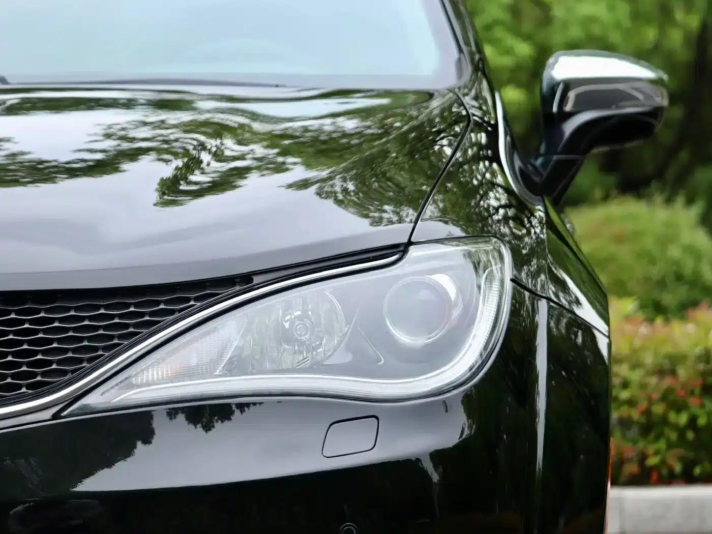 2017 Imported Grand Voyager 3.6L Premium Edition — миниатюра 8