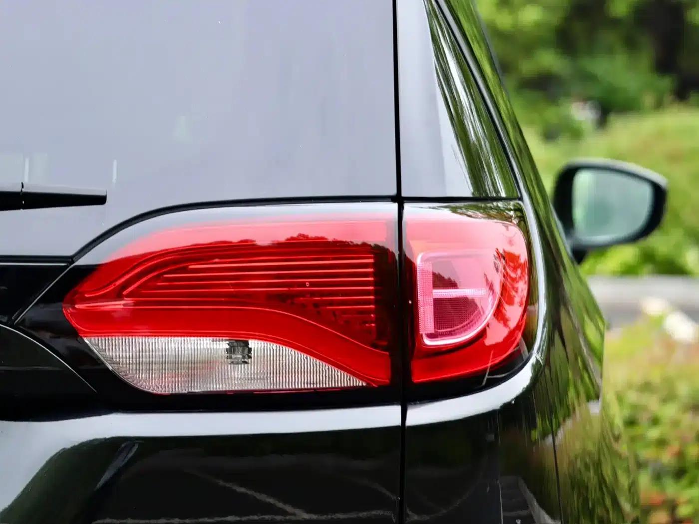 2017 Imported Grand Voyager 3.6L Premium Edition — миниатюра 9