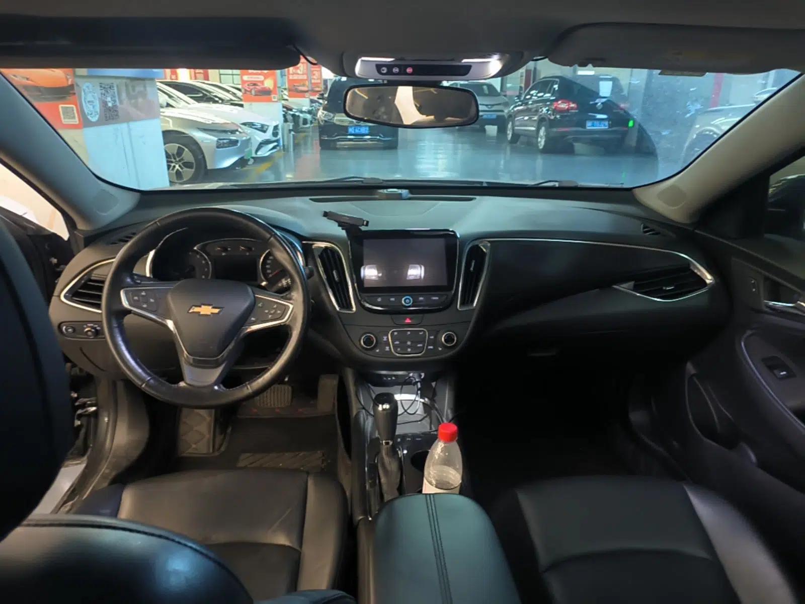 Chevrolet Malibu XL 2018 530T Automatic Ruiyi Edition — миниатюра 13