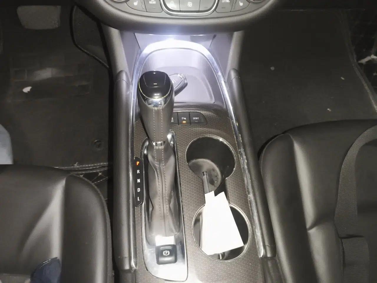 Chevrolet Malibu XL 2018 530T Automatic Ruiyi Edition — миниатюра 15