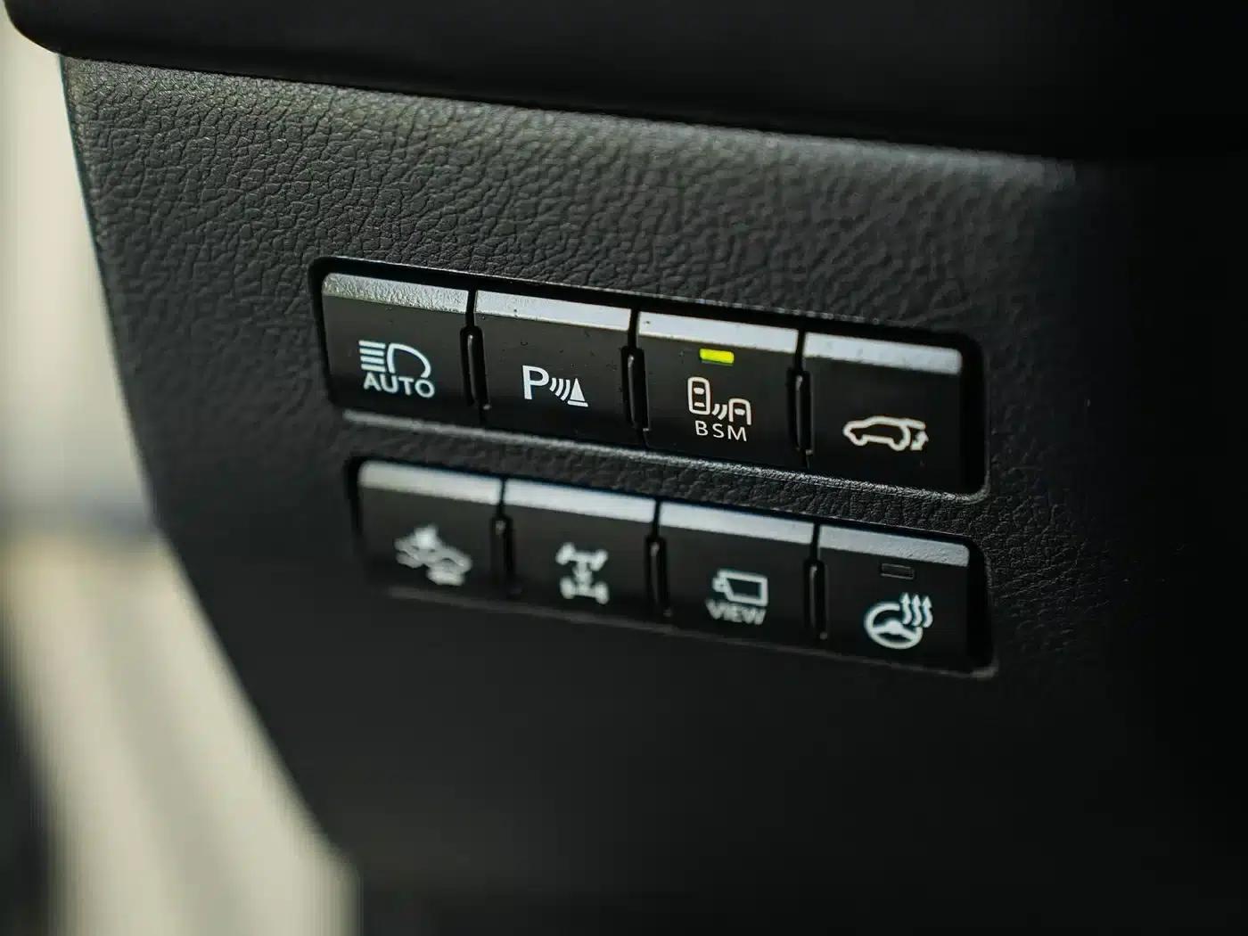 Lexus NX 2015 200t AWD F SPORT — миниатюра 28