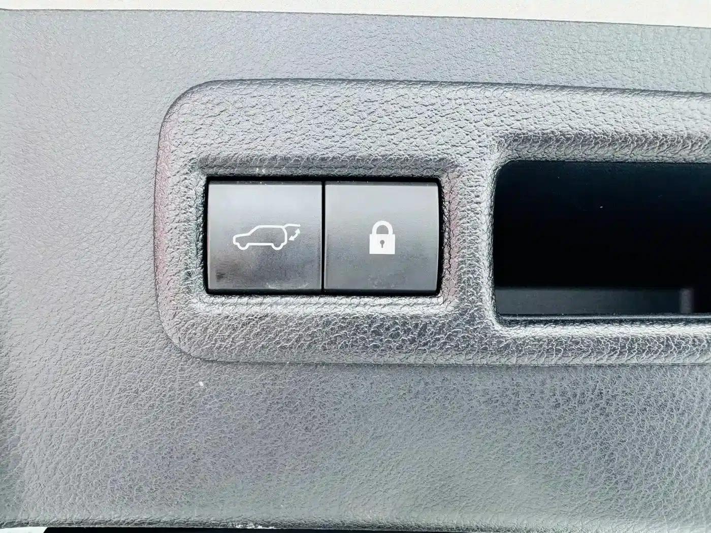 Lexus NX 2020 200 AWD Sport Edition (China V Emission Standard) — миниатюра 10
