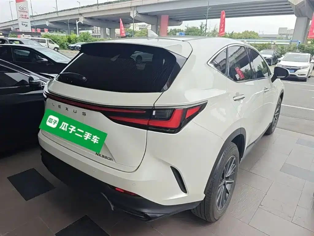 Lexus NX 2024 350h Front-Wheel Drive Elite Edition — миниатюра 7