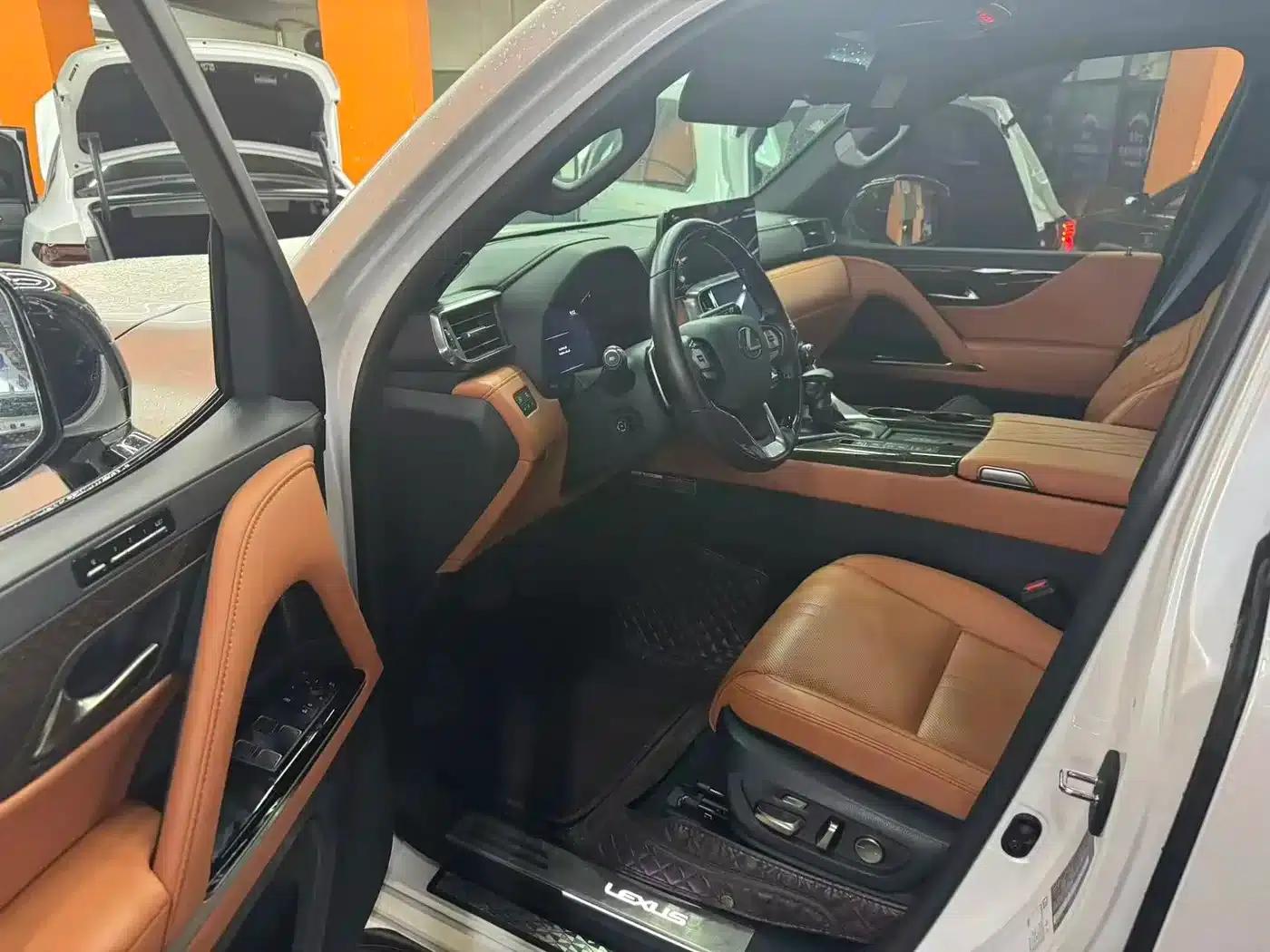 2022 Lexus LX 600 Middle East Edition — миниатюра 4