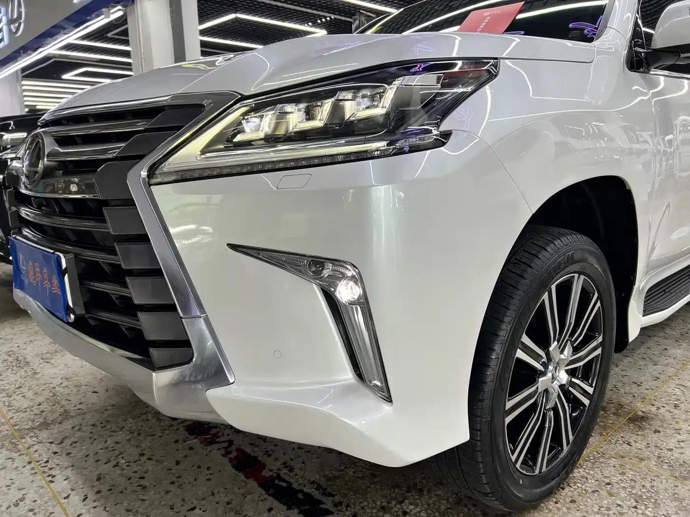Lexus LX 2019 570 Premium Luxury Edition — миниатюра 11