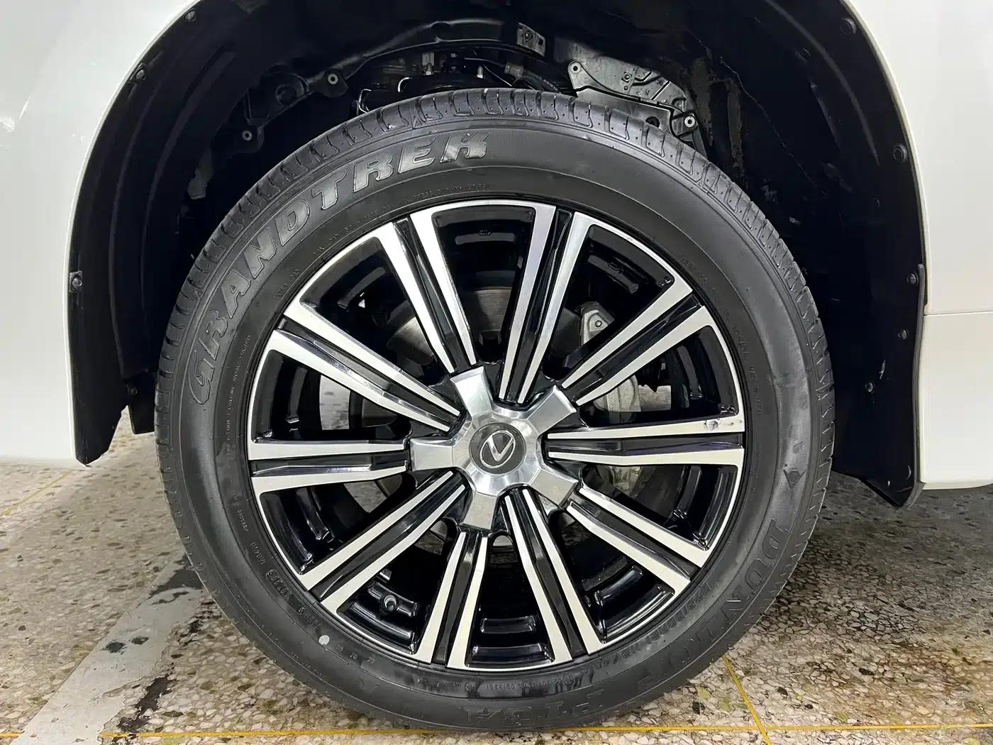 Lexus LX 2019 570 Premium Luxury Edition — миниатюра 13