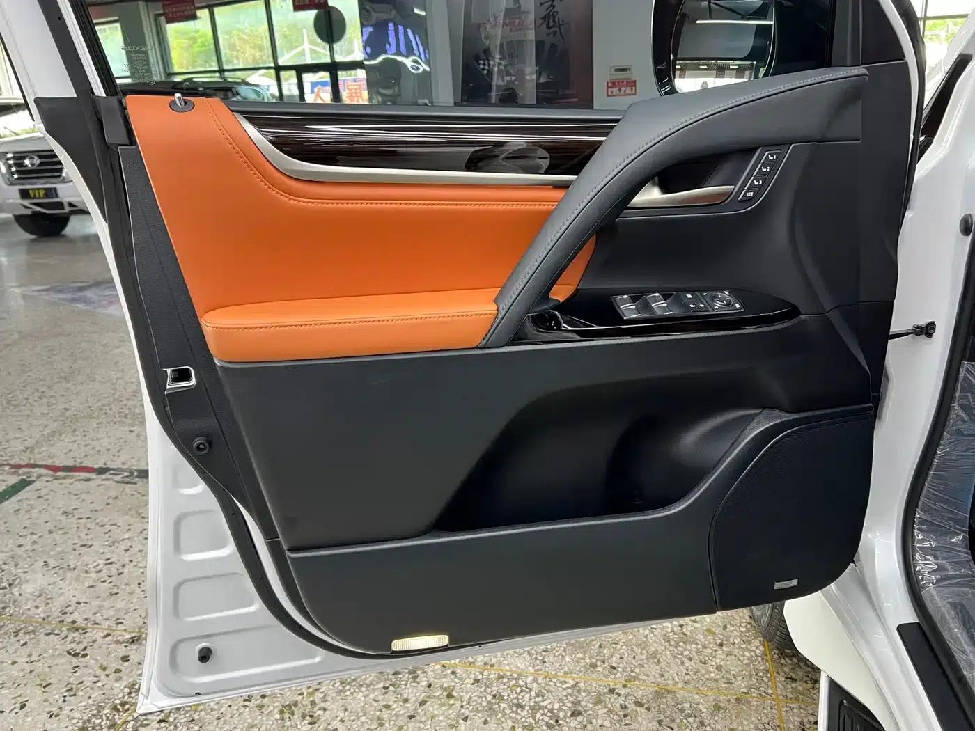 Lexus LX 2019 570 Premium Luxury Edition — миниатюра 14