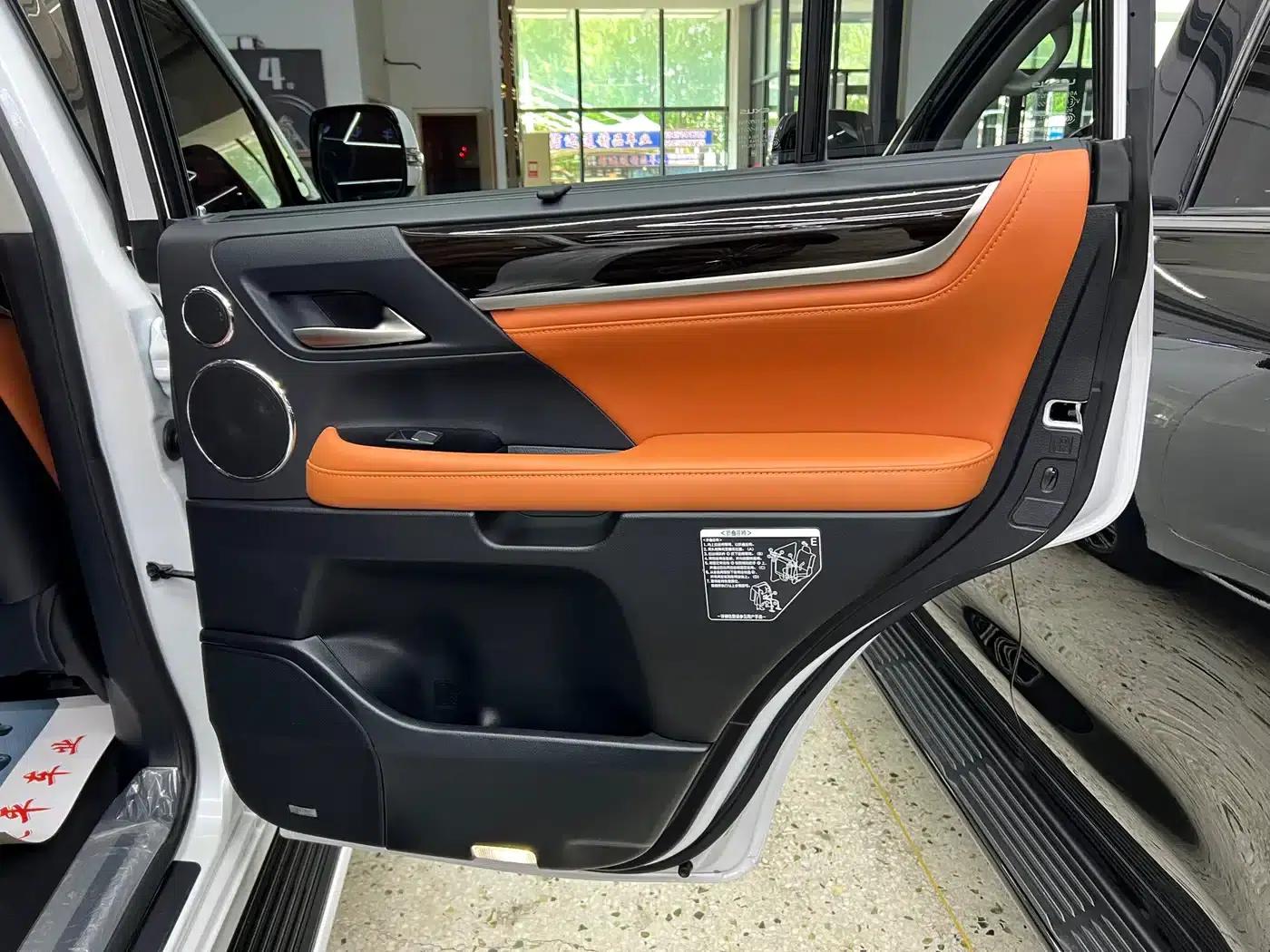 Lexus LX 2019 570 Premium Luxury Edition — миниатюра 24