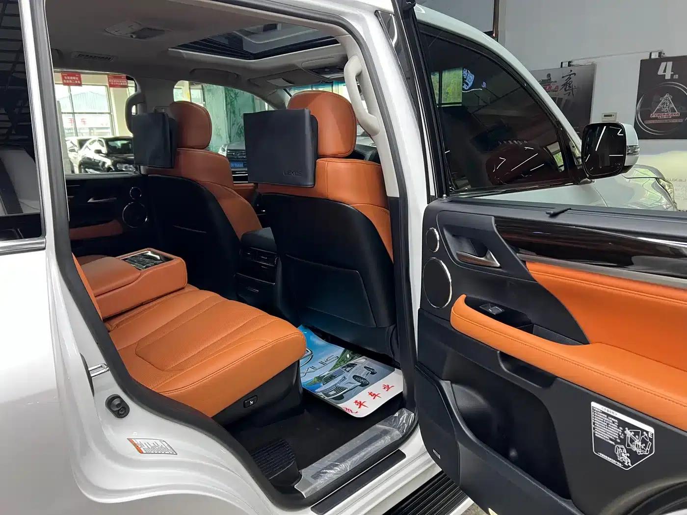 Lexus LX 2019 570 Premium Luxury Edition — миниатюра 7