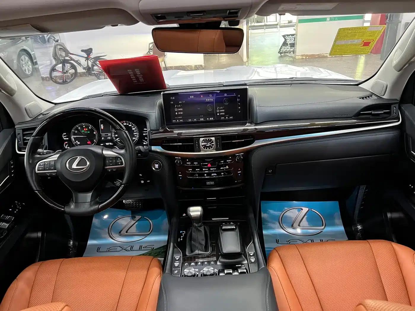Lexus LX 2019 570 Premium Luxury Edition — миниатюра 8