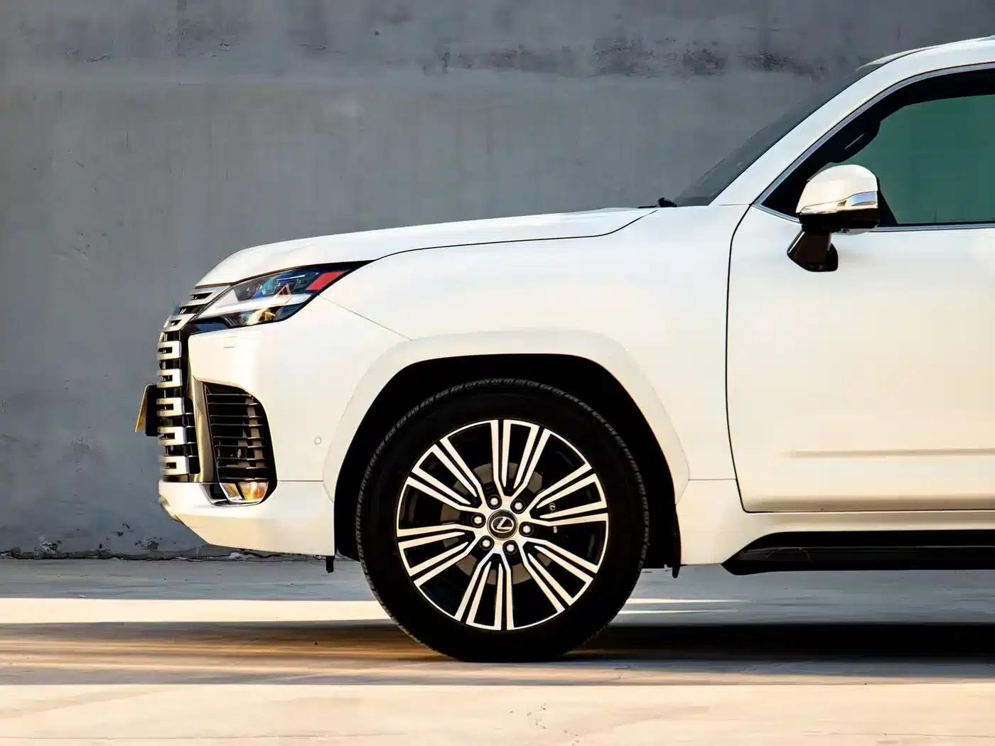 Lexus LX 2025 700h Territory Edition — миниатюра 15