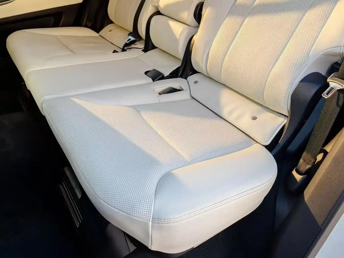 Lexus LX 2025 700h Territory Edition — миниатюра 19