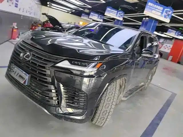 Lexus LX 2025 700h Overtrail