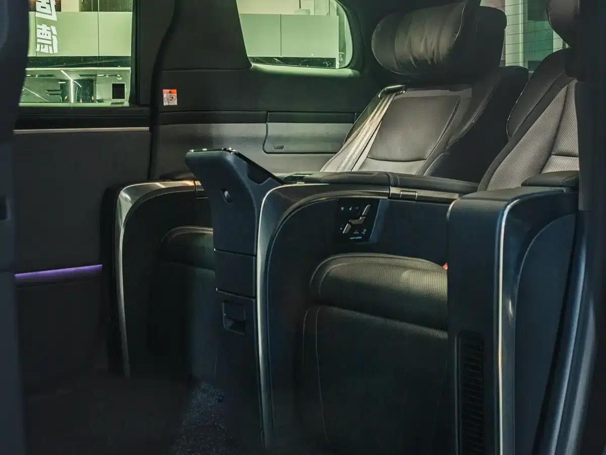 Lexus LM 2023 500h Four-Seat Executive Edition — миниатюра 6