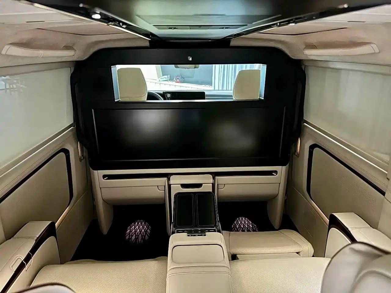 Lexus LM 2023 500h Four-Seat Executive Edition — миниатюра 10