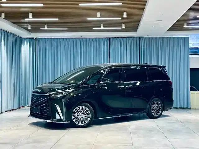 Lexus LM 2023 500h Four-Seat Executive Edition