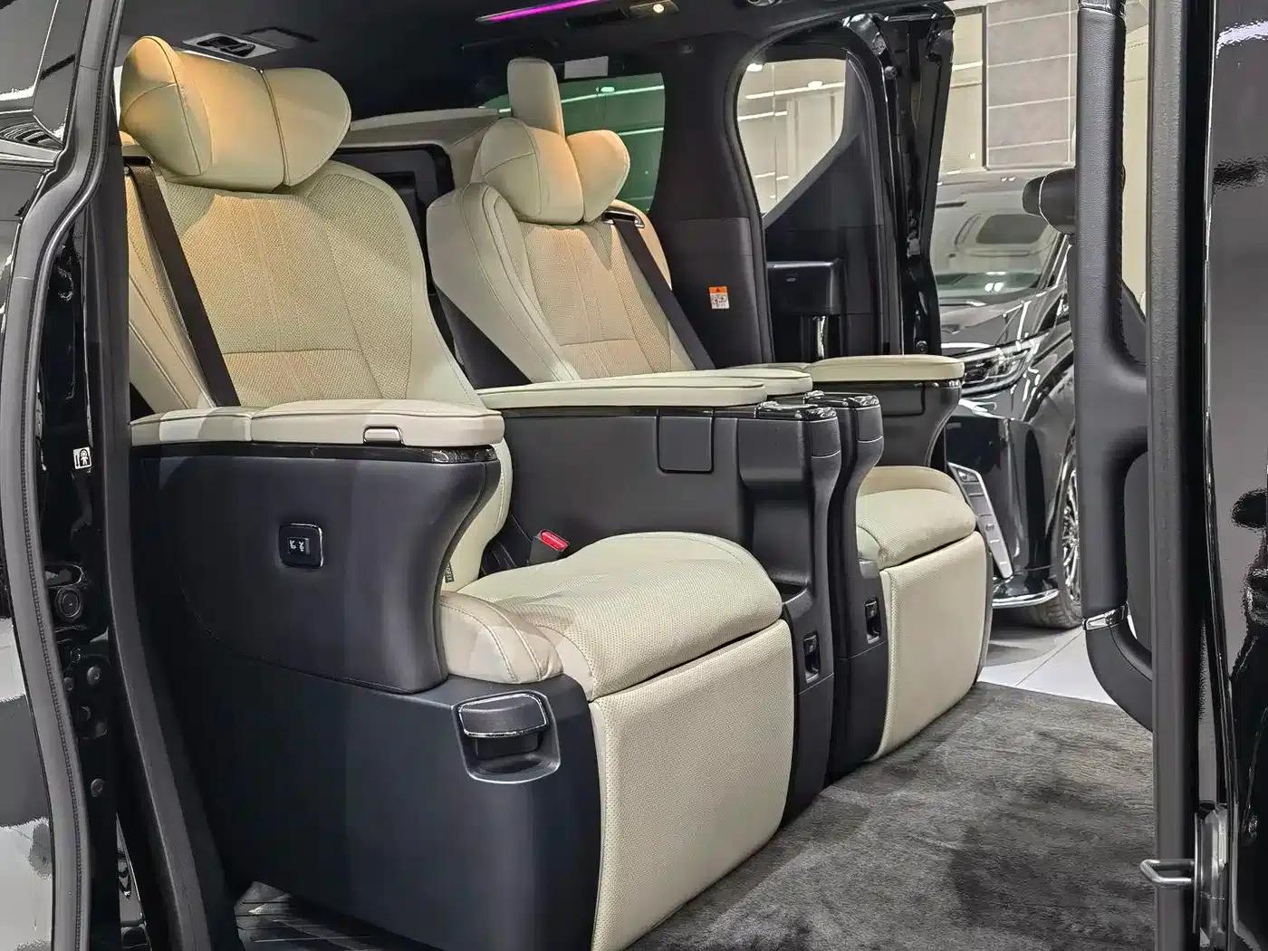Lexus LM 2020 300h 7-Seat Elegant Edition — миниатюра 11